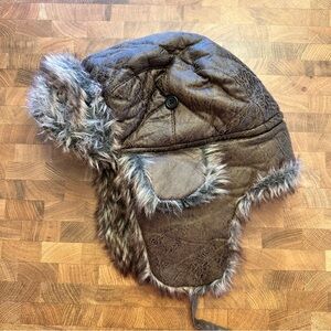 Vantage Wild Wear Bomber Cold Weather Hat